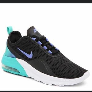 Nike Women’s Air Max Motion 2